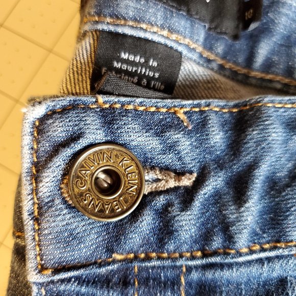 Calvin Klein Bootcut Jeans - Picture 11 of 16